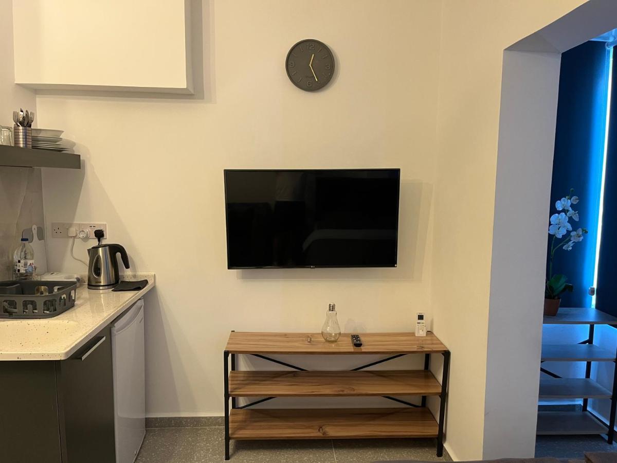 Mr. Studio In Ortakoy , North Nicosia + Wifi + Netflixアパートメント エクステリア 写真